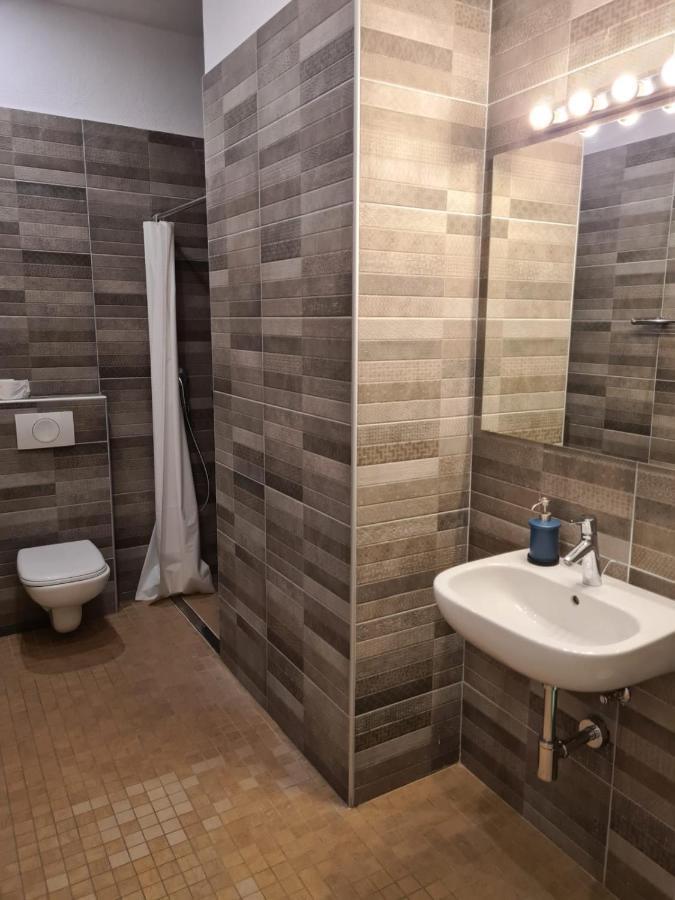 Jetpak Alternative Eco Hostel Thessaloníki Ngoại thất bức ảnh